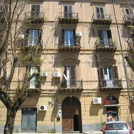 Castiglione Couette-café Palerme